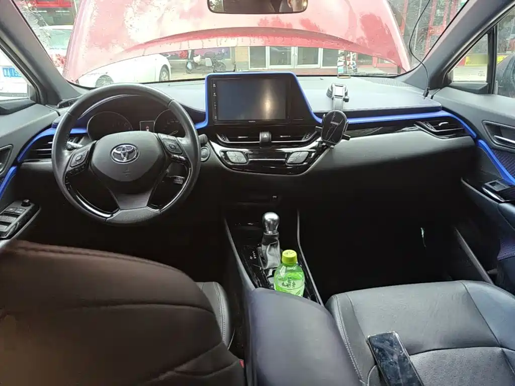 Toyota IZOA — миниатюра 10