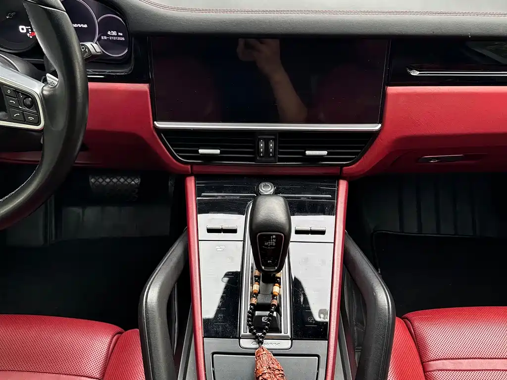 Porsche Cayenne — миниатюра 13