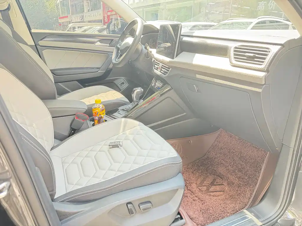 Volkswagen Tayron 2024 300TSI Luxury Plus