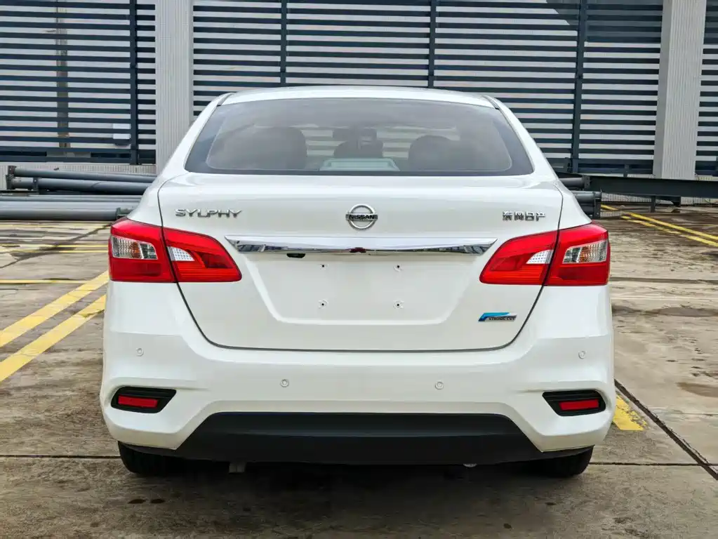 Nissan Sylphy — миниатюра 6