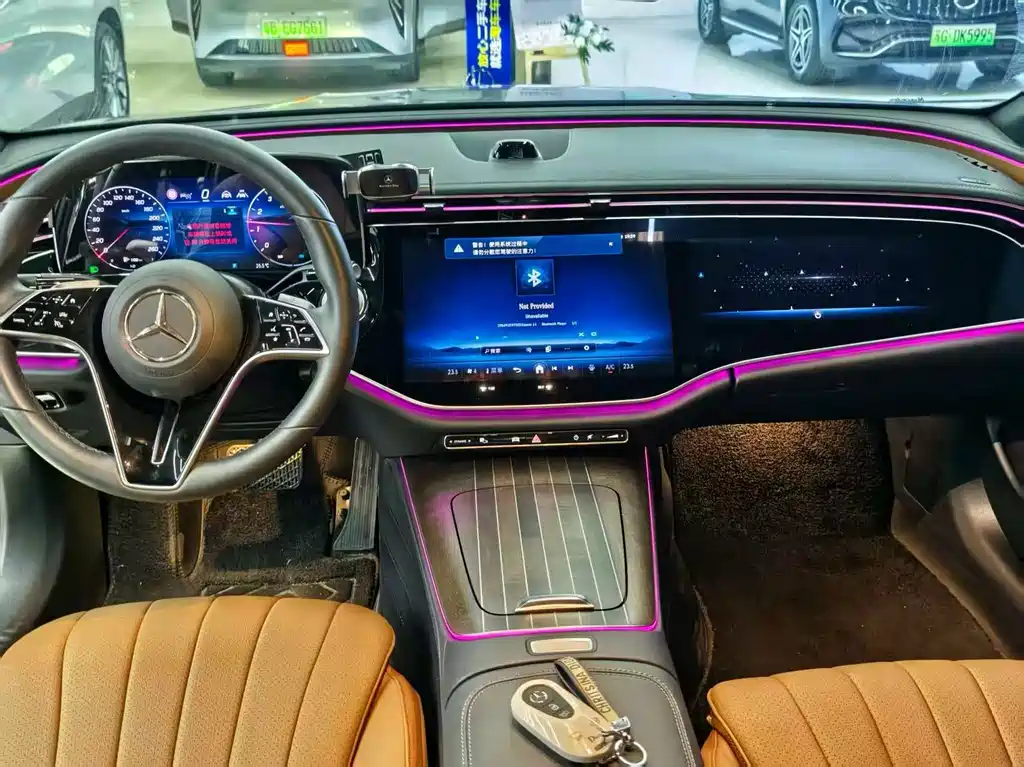 Mercedes-Benz E-Class — миниатюра 5