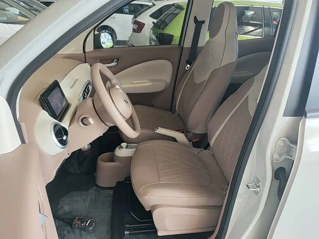 Wuling MINIEV — миниатюра 15