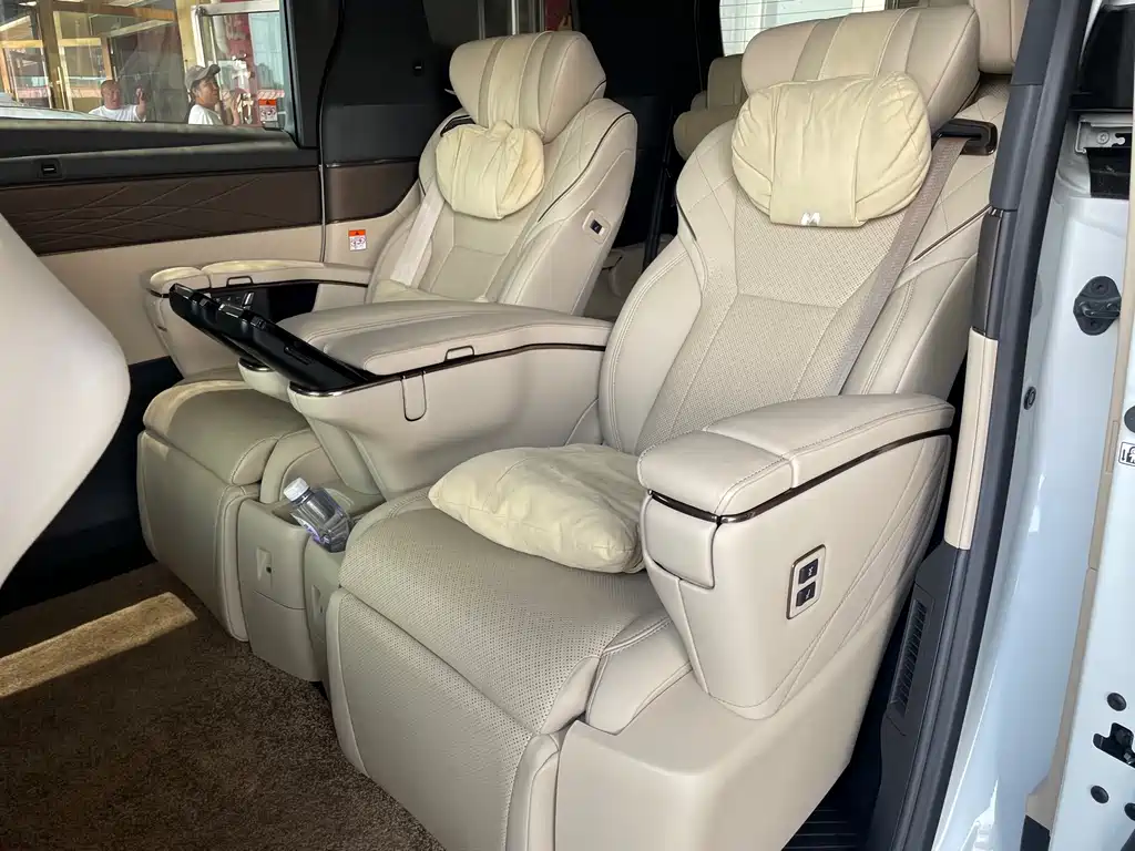 Toyota Alphard 2024 2.5L Premium