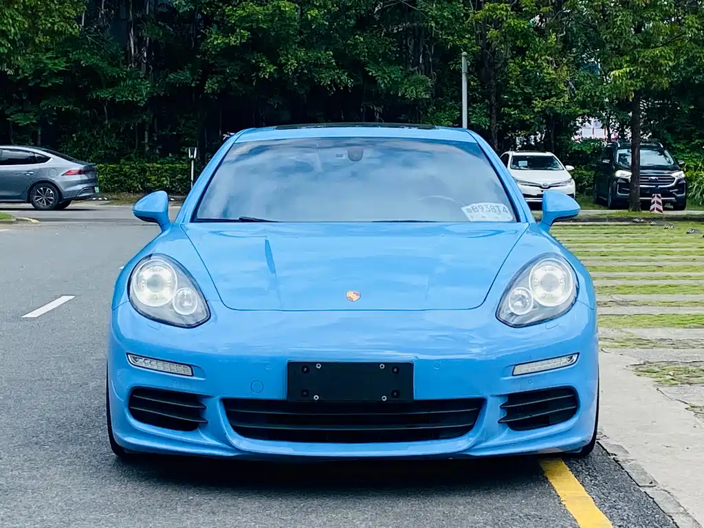 Porsche Panamera — миниатюра 2