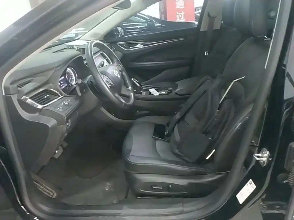 Buick LaCrosse — миниатюра 15