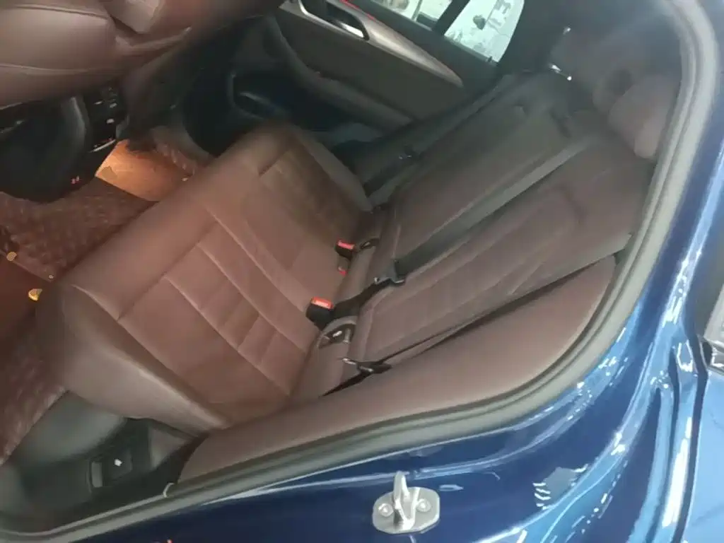 BMW X4 — миниатюра 17