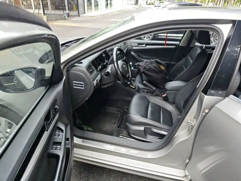 Volkswagen Sagitar — миниатюра 21