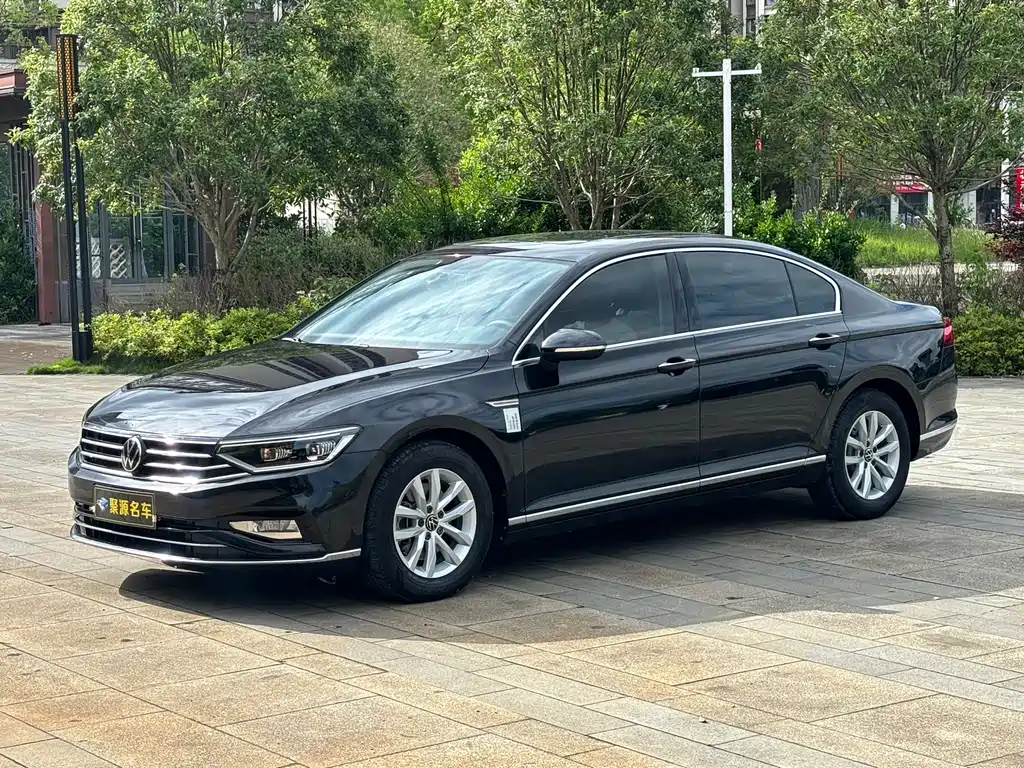 Купить Volkswagen Magotan