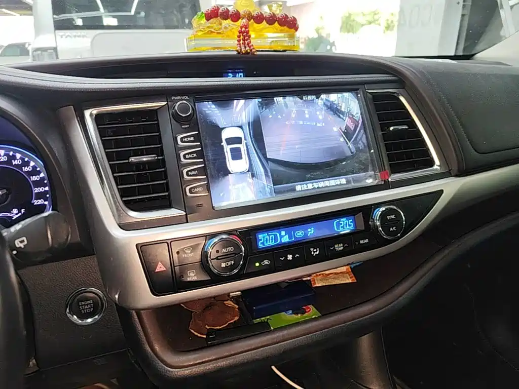 Toyota Highlander — миниатюра 13