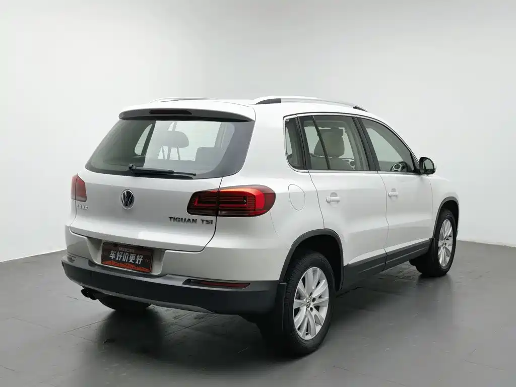 Volkswagen Tiguan — миниатюра 2
