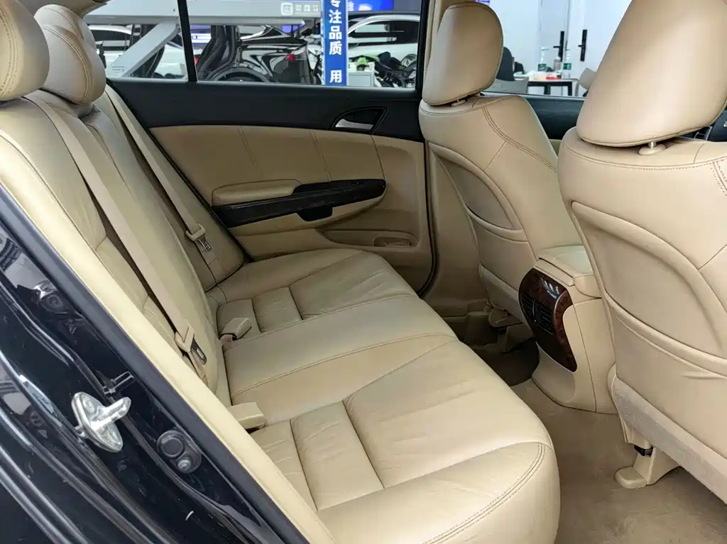 Honda Accord 2010 2.0L EX