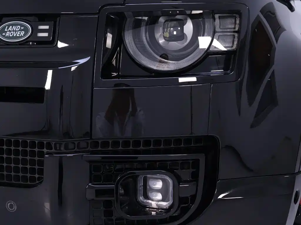 Land Rover Defender — миниатюра 4