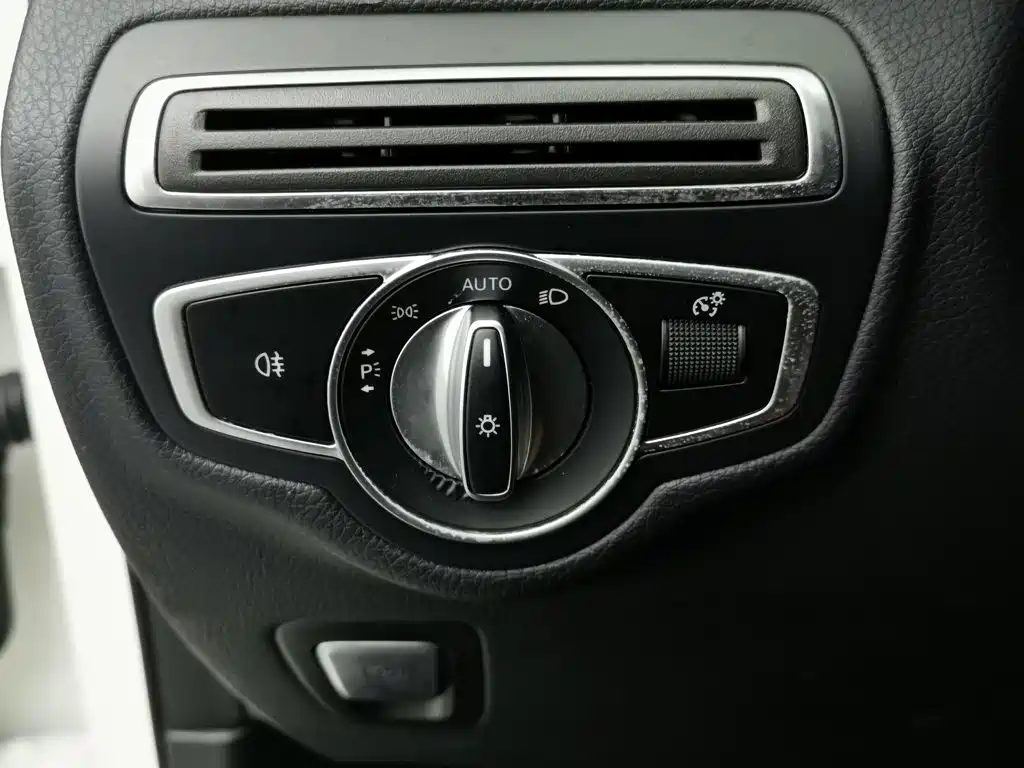 Mercedes-Benz GLC — миниатюра 21