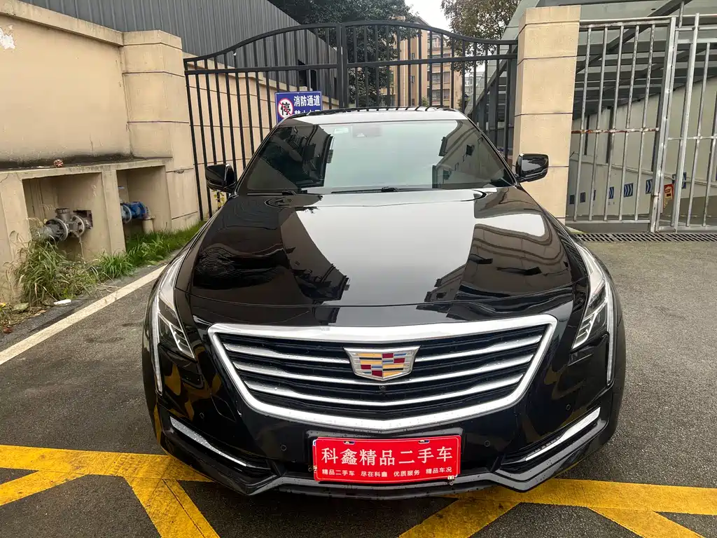 CADILLAC CT6