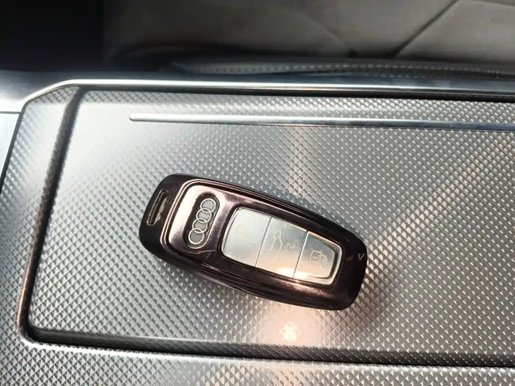 Audi A6L — миниатюра 9