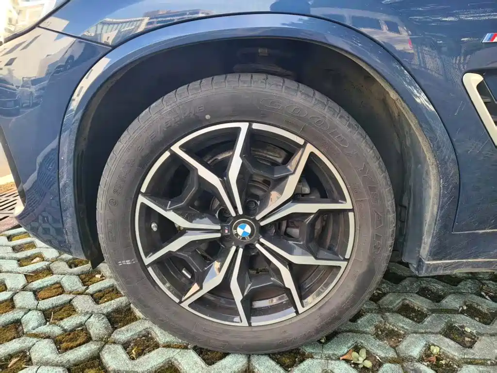 BMW X3 — миниатюра 6