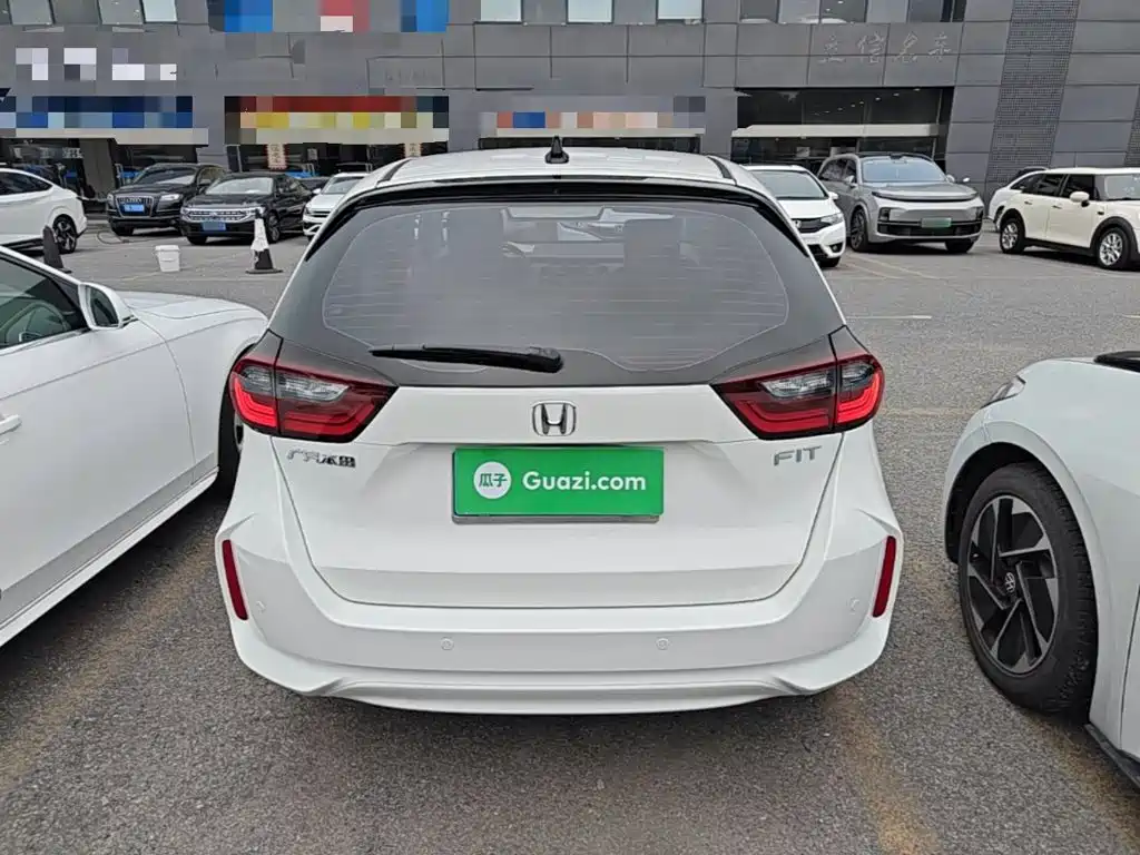 Honda Fit — миниатюра 6