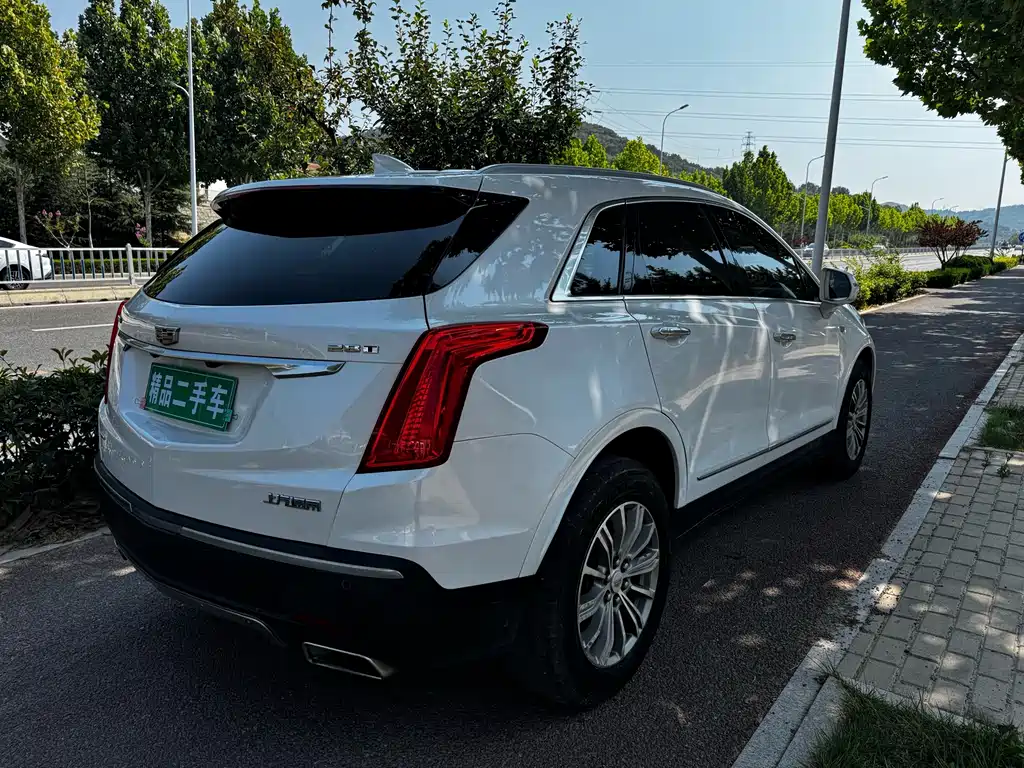 Cadillac XT5 — миниатюра 6
