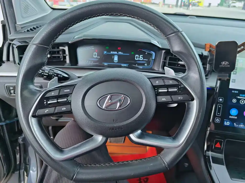 Hyundai Custo — миниатюра 18
