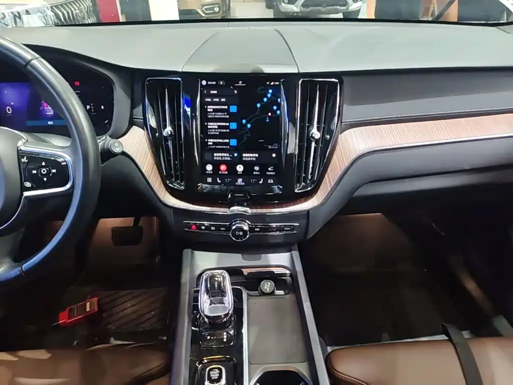 Volvo XC60 — миниатюра 13