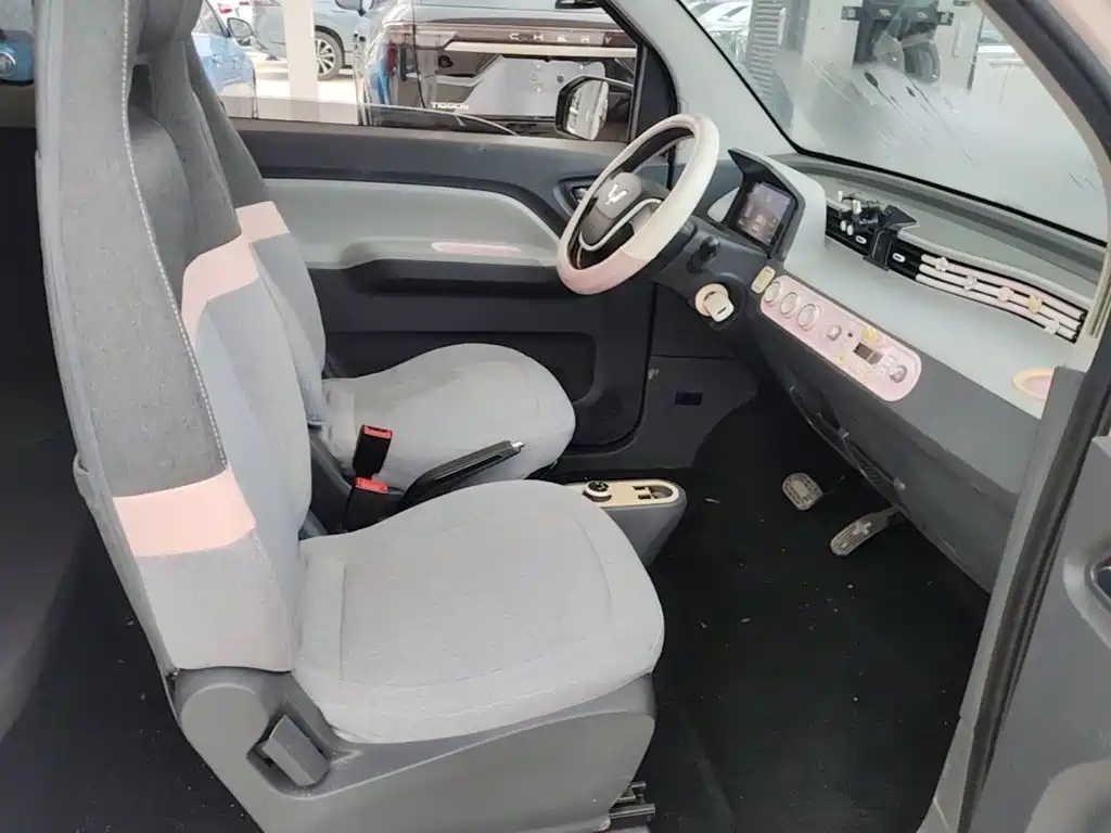 Wuling MINIEV — миниатюра 25