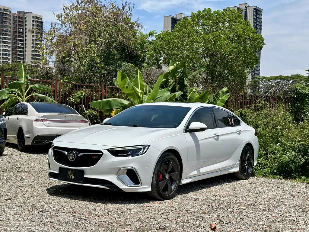 Buick Regal 2018
