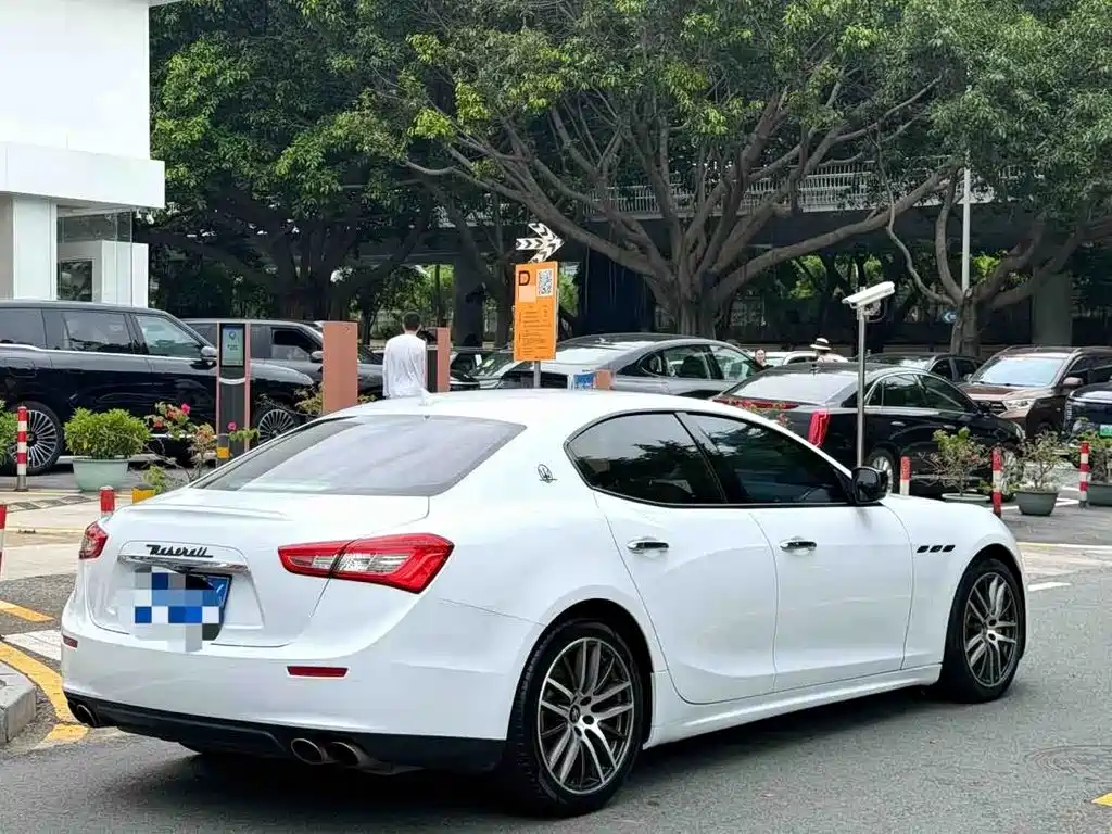 Maserati Ghibli — миниатюра 13