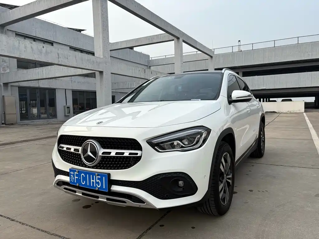 Mercedes-Benz GLA 2021