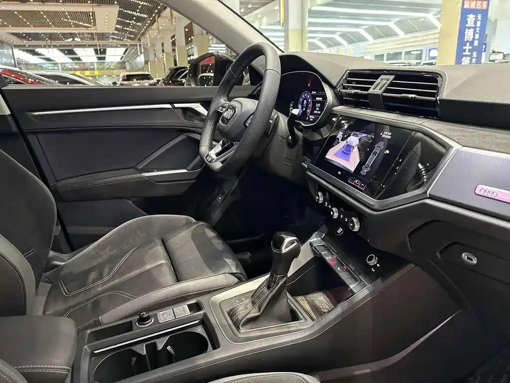 Audi Q3 Sportback — миниатюра 5