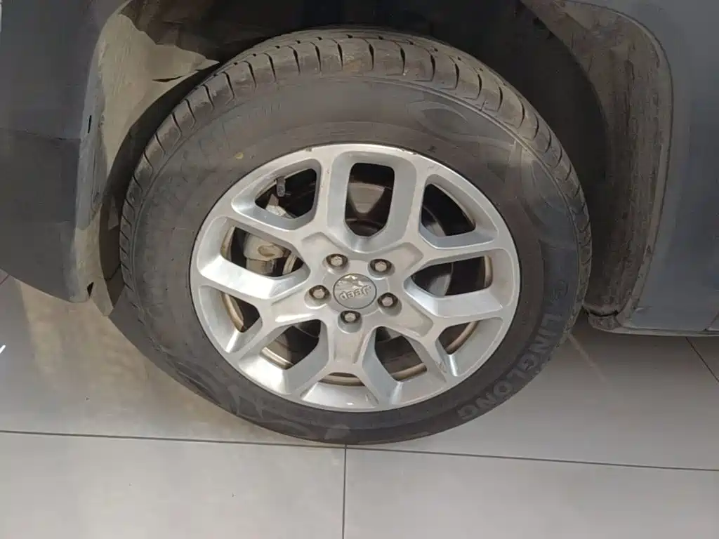 Jeep Renegade — миниатюра 23