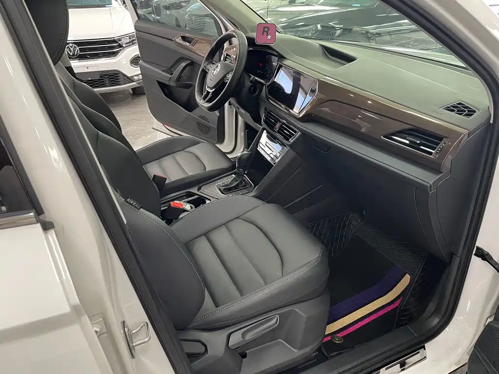 Volkswagen Tharu 2022 280TSI Luxury