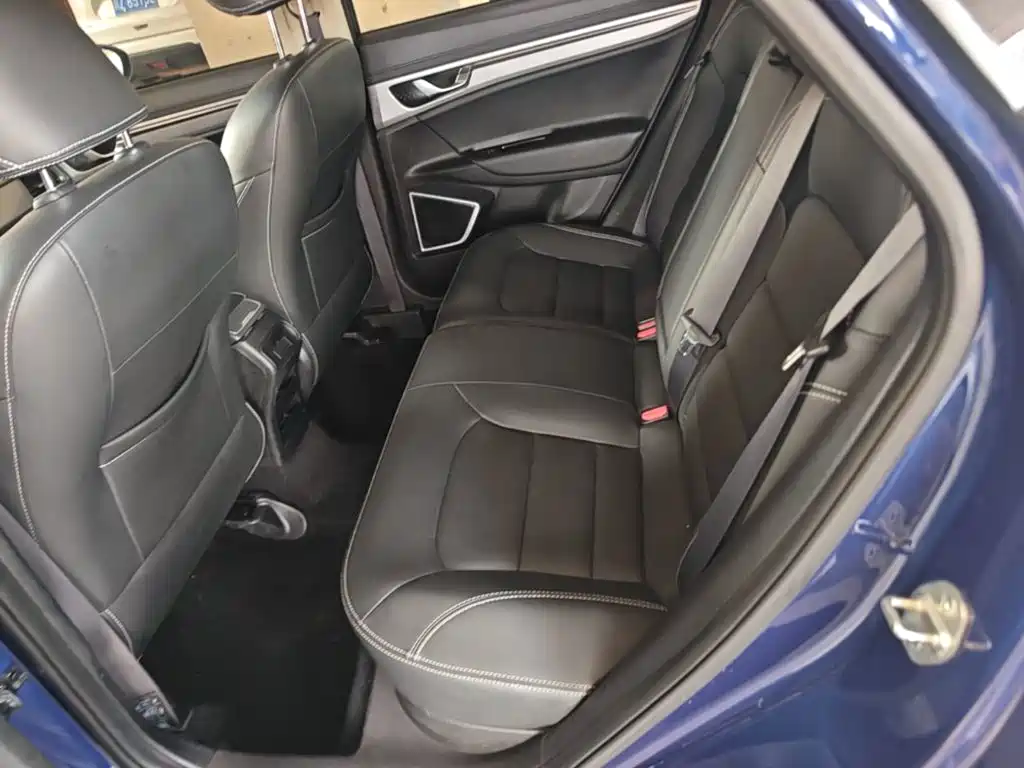 Geely Emgrand GS — миниатюра 17