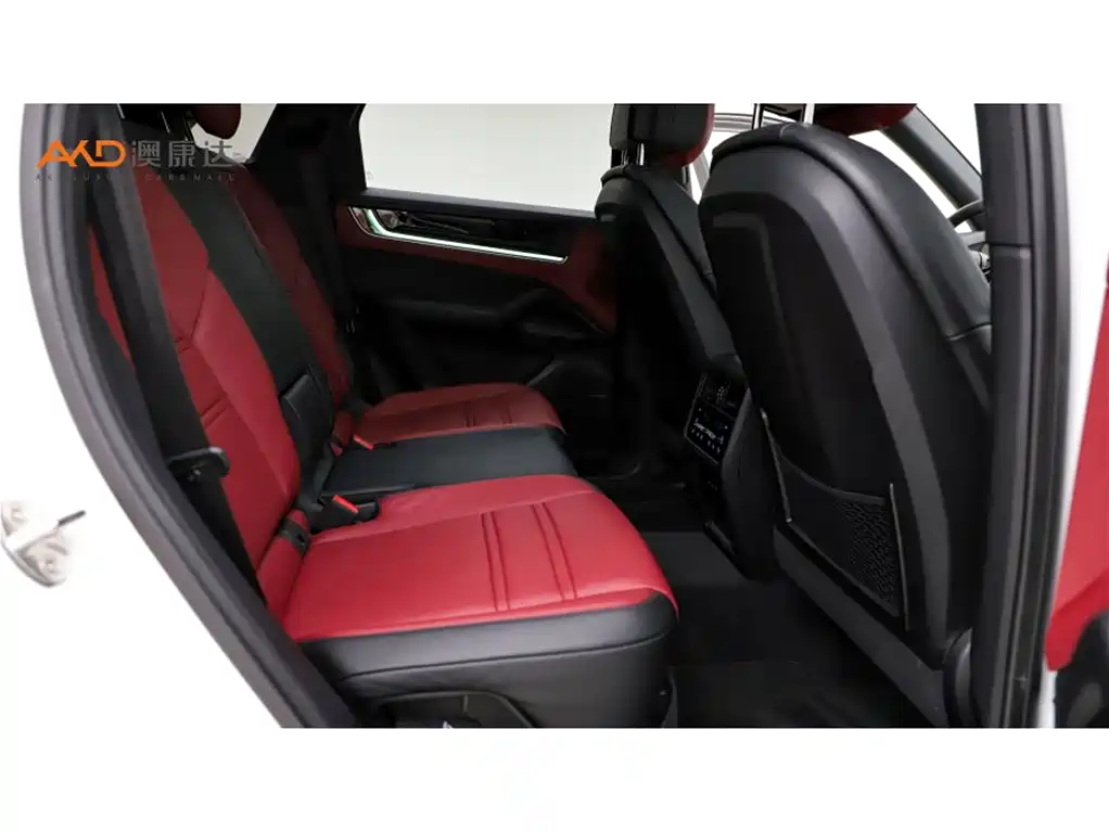 Porsche Cayenne — миниатюра 8