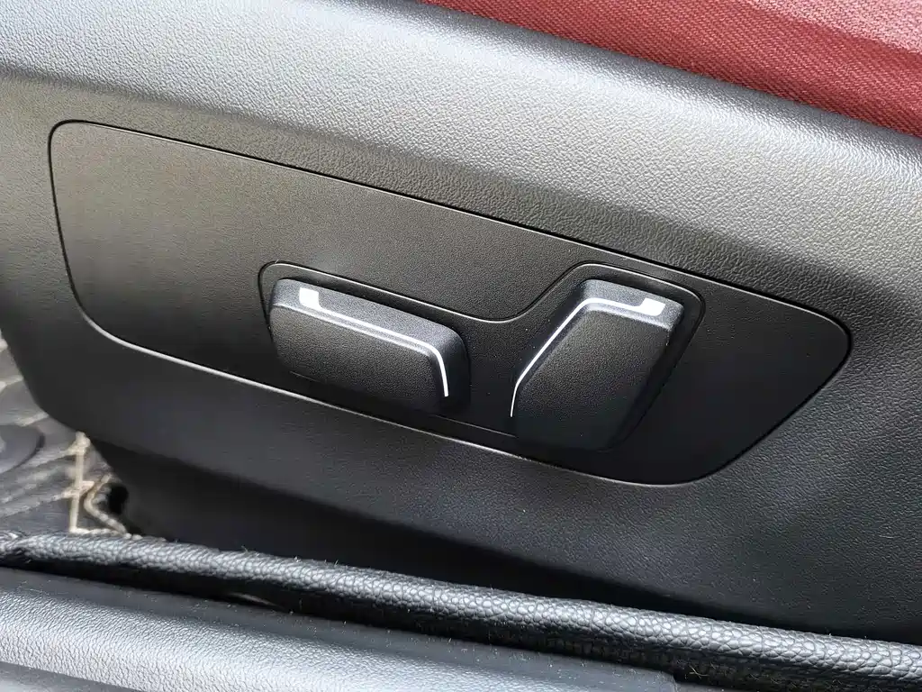 BMW 5 Series — миниатюра 23