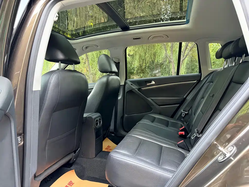 Volkswagen Tiguan — миниатюра 8
