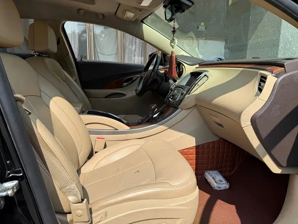 Buick LaCrosse — миниатюра 12
