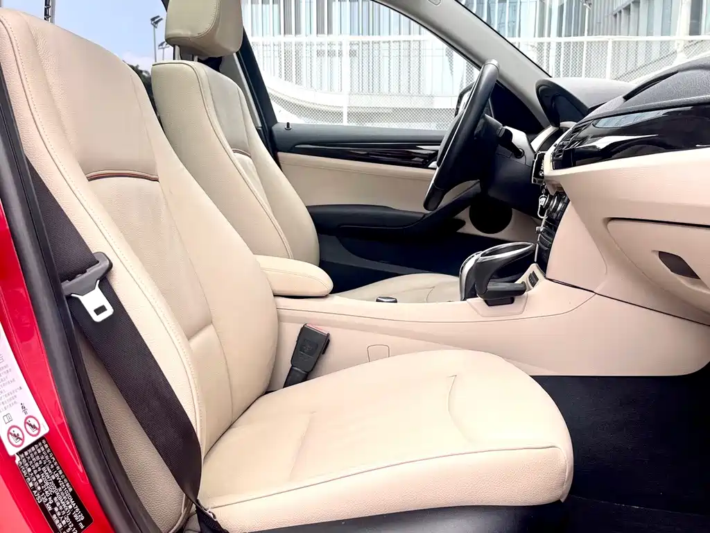 BMW X1 — миниатюра 6