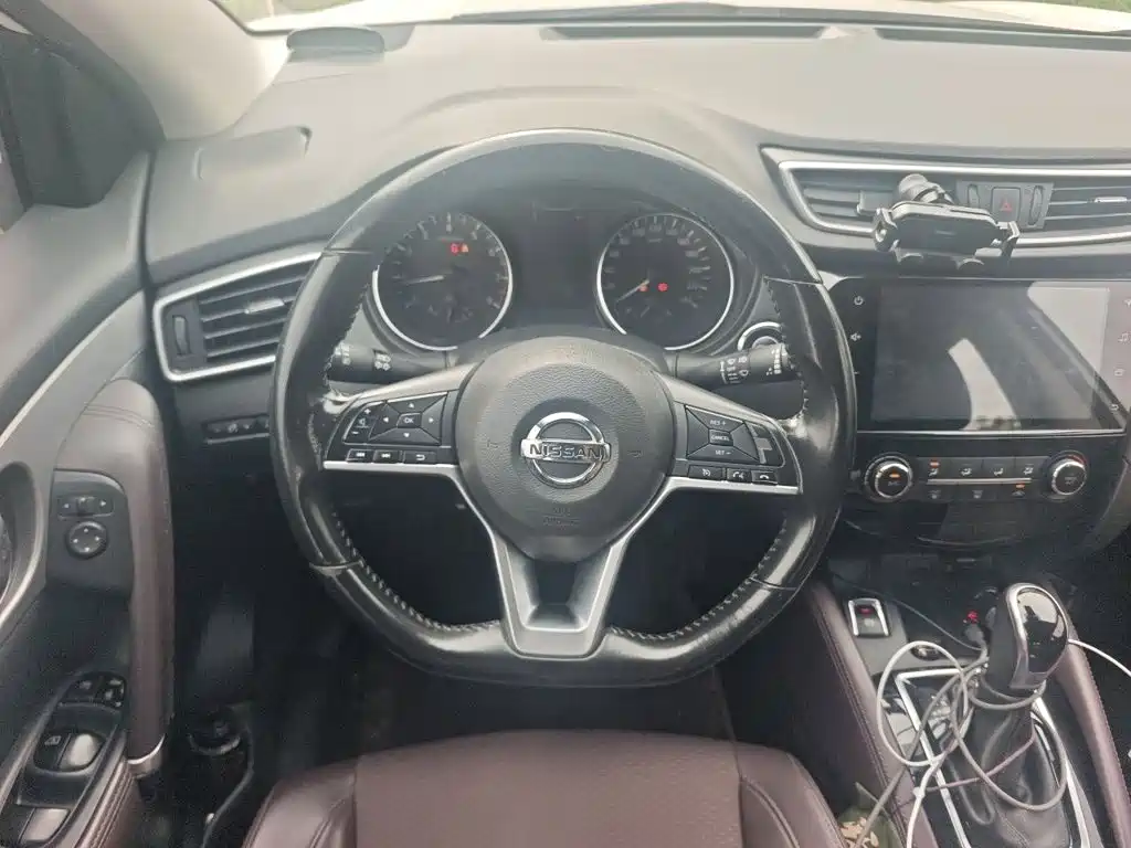Nissan Qashqai — миниатюра 7