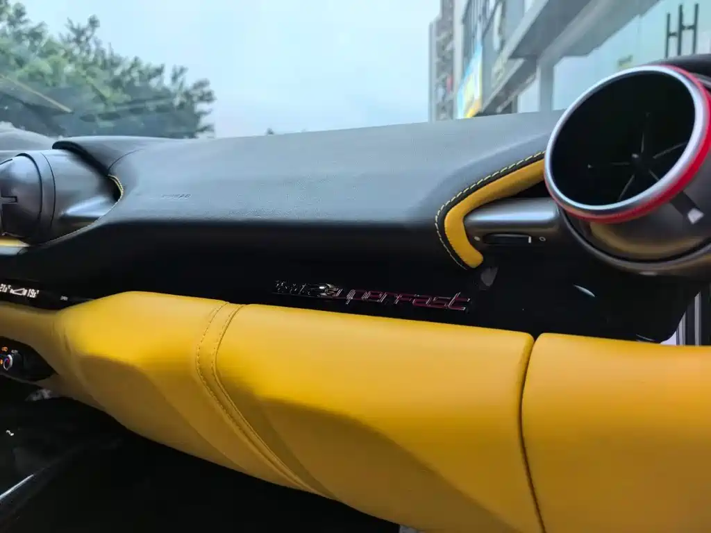 Ferrari 812 — миниатюра 7