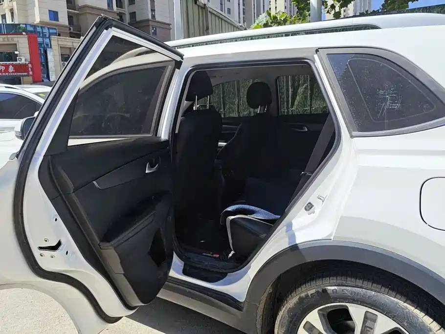 Kia Sportage — миниатюра 11