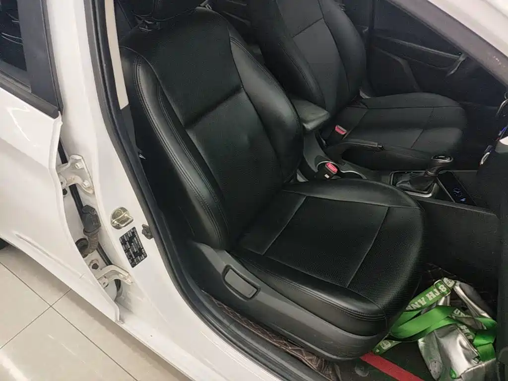 Hyundai Verna — миниатюра 25