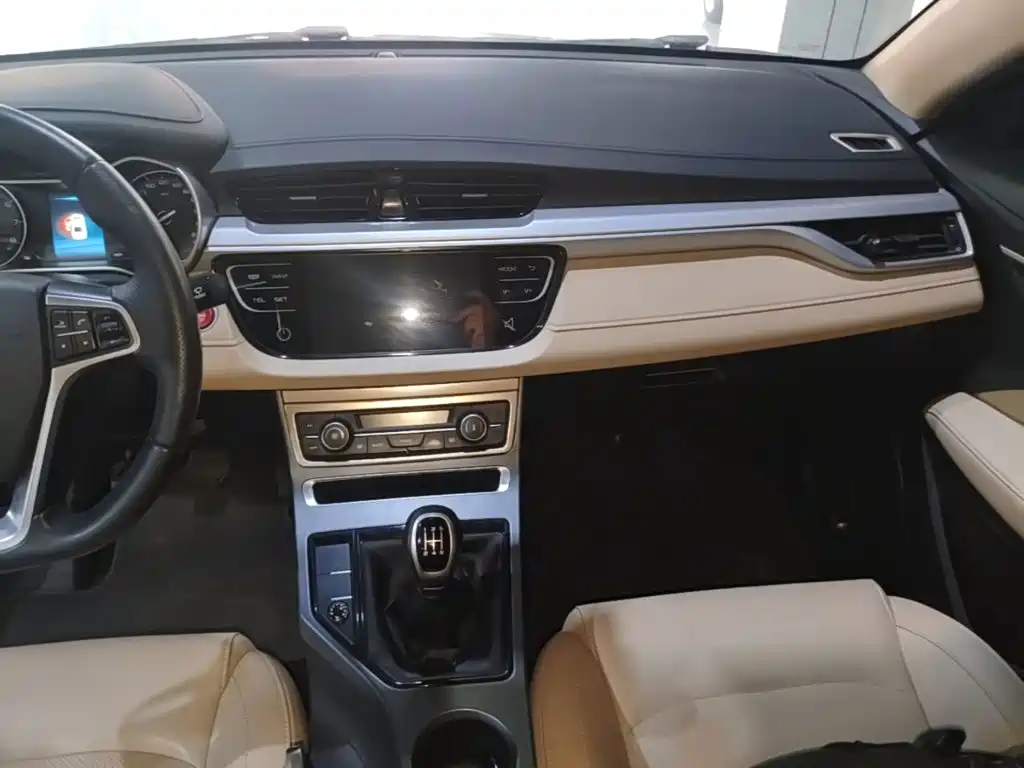 Geely Emgrand — миниатюра 13