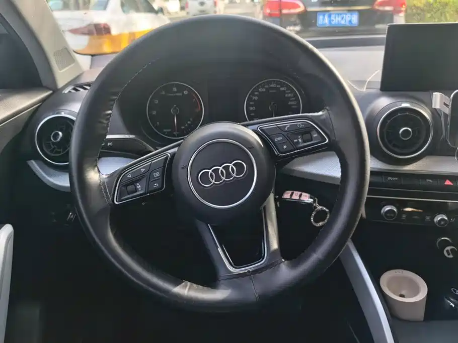 Audi Q2L — миниатюра 15