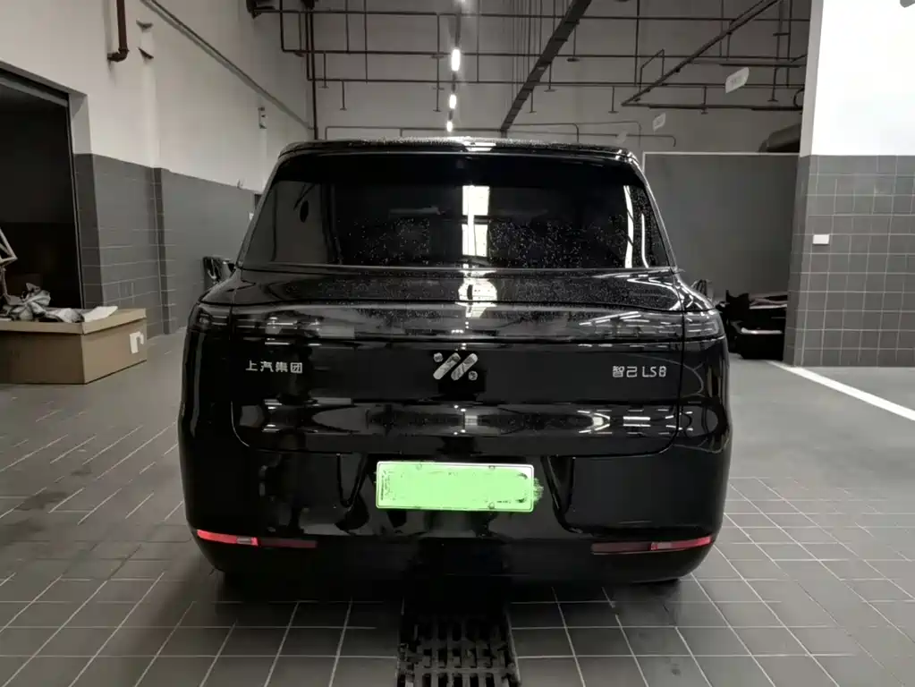IM Motors LS8 2026 52 Max+ Flagship мест