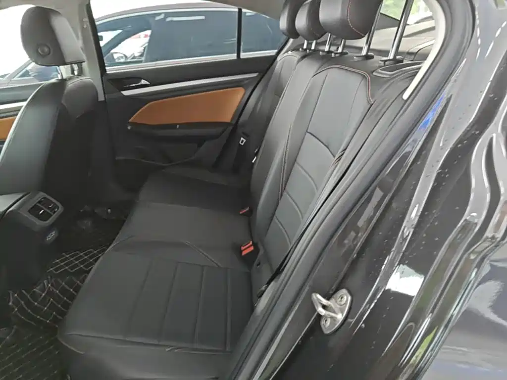 Volkswagen Bora — миниатюра 17