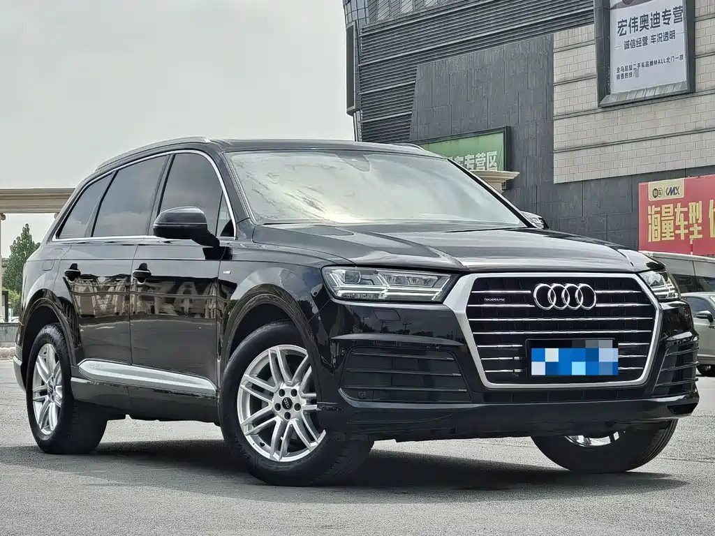 Audi Q7 — миниатюра 3