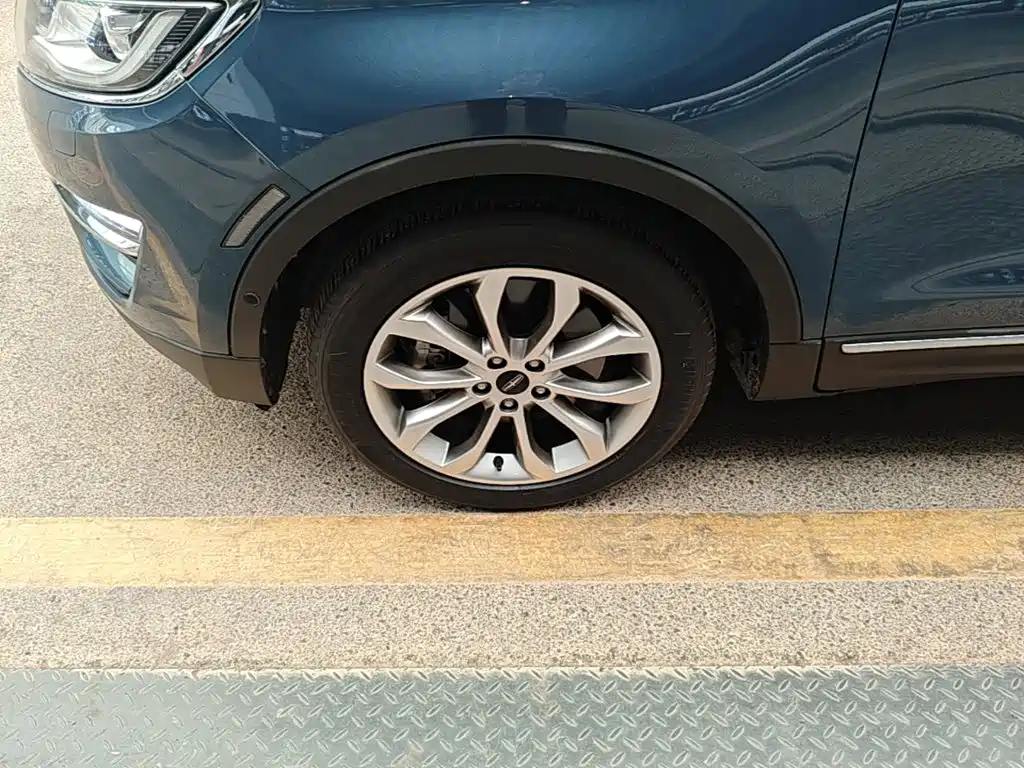 Lincoln MKC — миниатюра 23