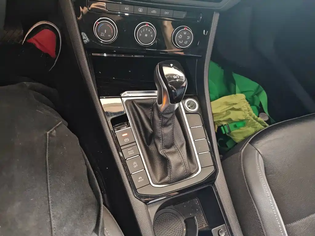 Volkswagen Sagitar — миниатюра 10