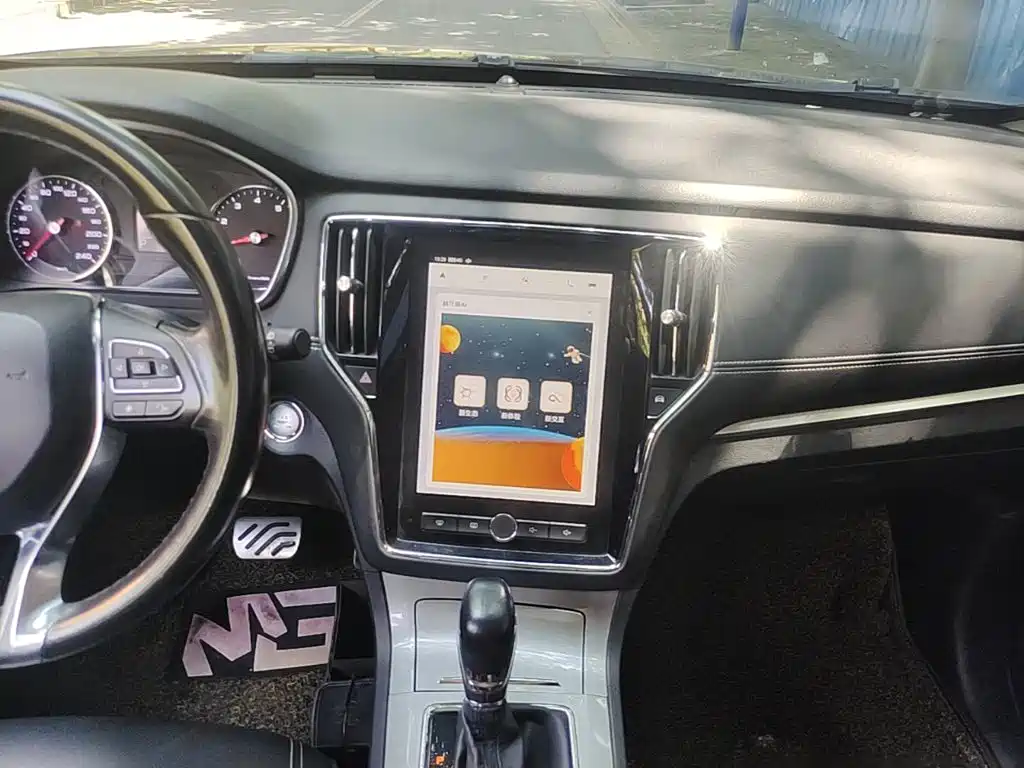 Roewe RX5 — миниатюра 13