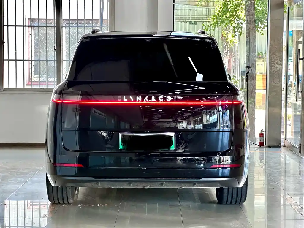 Lynk & Co 900 — миниатюра 5